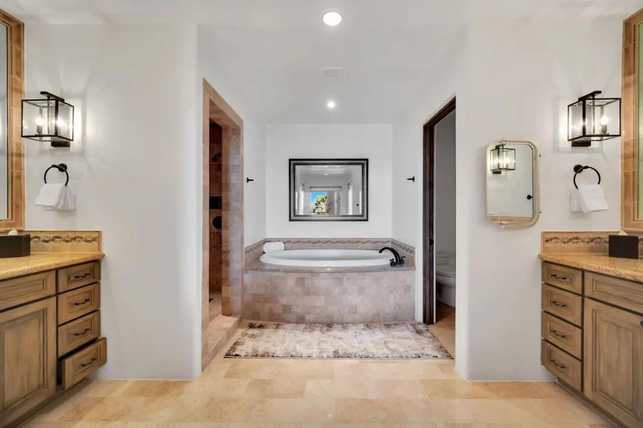 1 Bd 5-Star Beachfront Paradise 카보산루카스 0*,  멕시코
