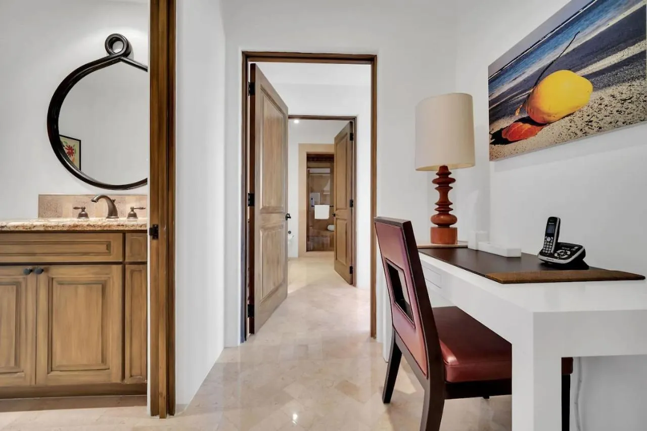 1 Bd 5-Star Beachfront Paradise Cabo San Lucas Meksyk